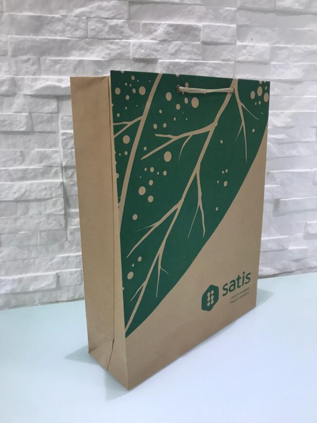 Sacola de papelão Satis