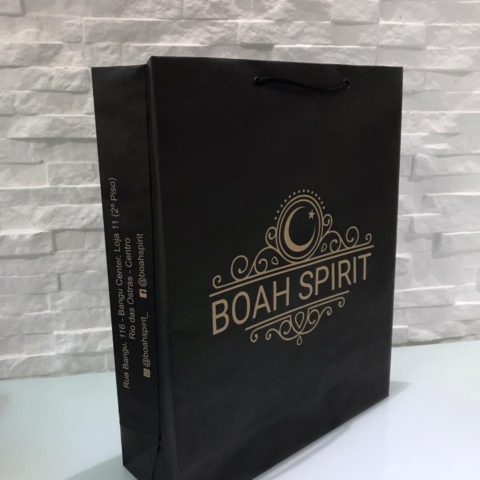 Sacola de papelão Boah Spirit