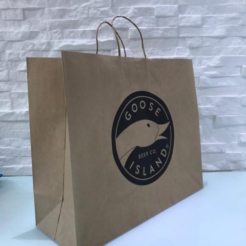 Sacola de papelão Goose